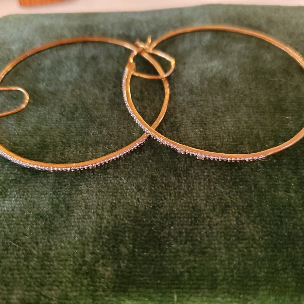 Oval shaped gold and crystal earrings